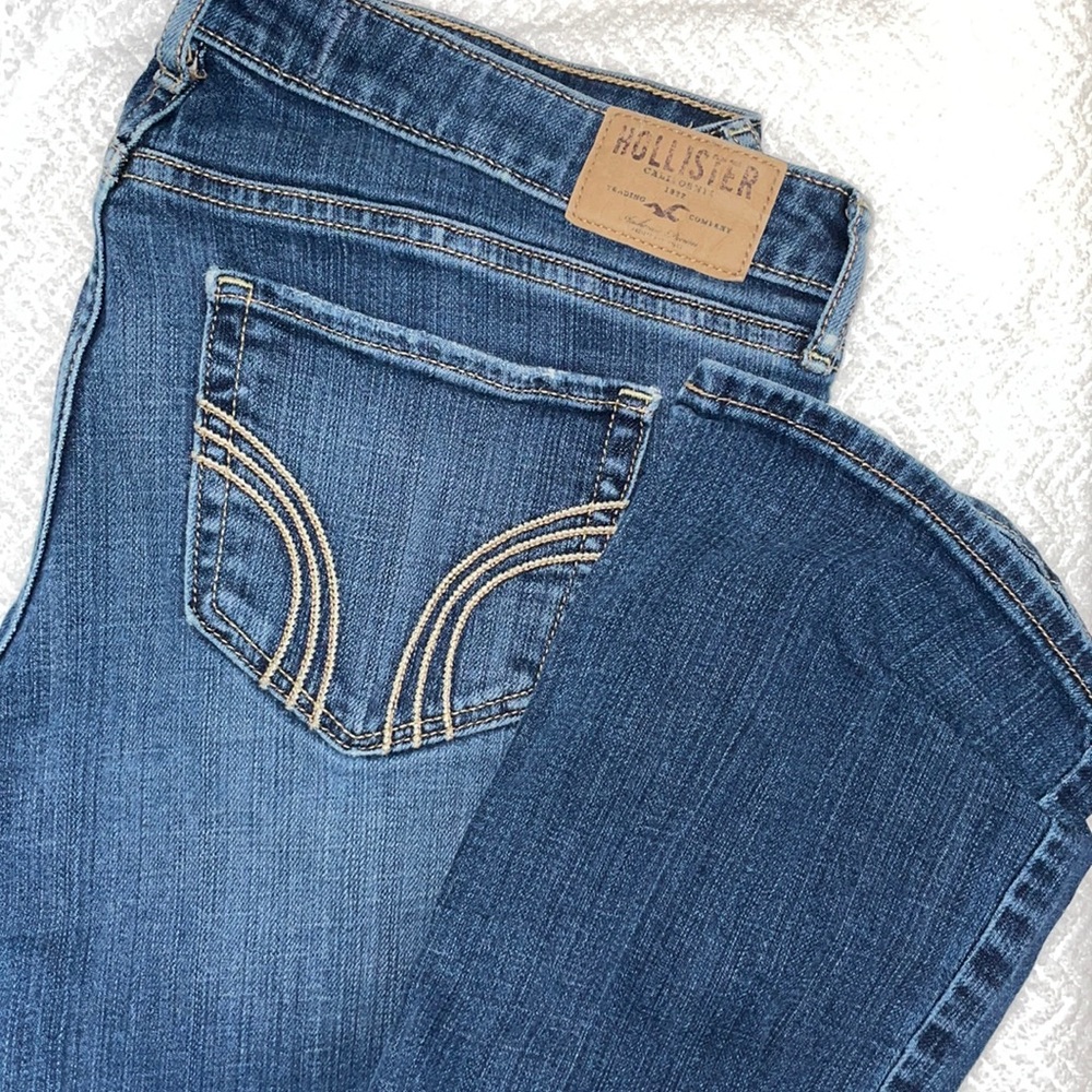 Hollister Bootcut size 11 R